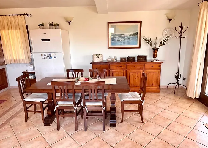 Eri & Ely's House By La Via Del Mare Viaggi E Vacanze וילסימיוס