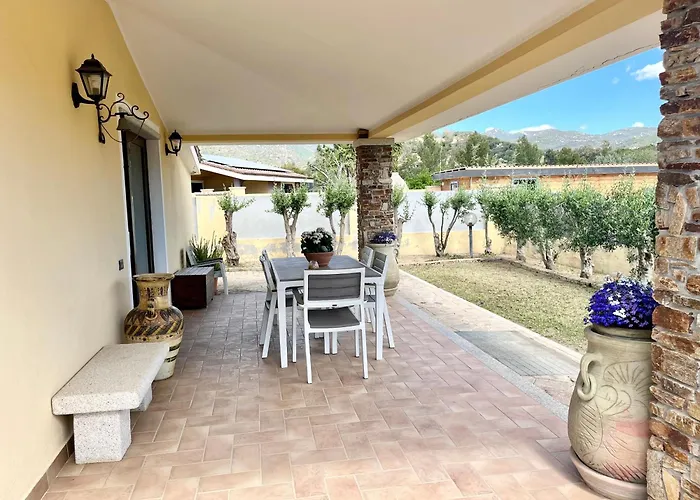 בית נופש Eri & Ely's House By La Via Del Mare Viaggi E Vacanze