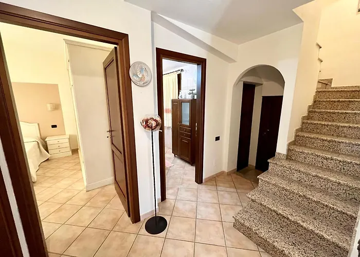 בית נופש Eri & Ely's House By La Via Del Mare Viaggi E Vacanze *