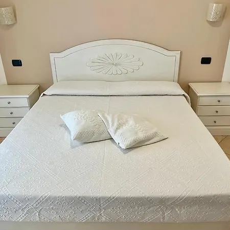 Eri & Ely's House By La Via Del Mare Viaggi E Vacanze