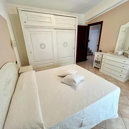 Holiday home Eri & Ely's House By La Via Del Mare Viaggi E Vacanze *