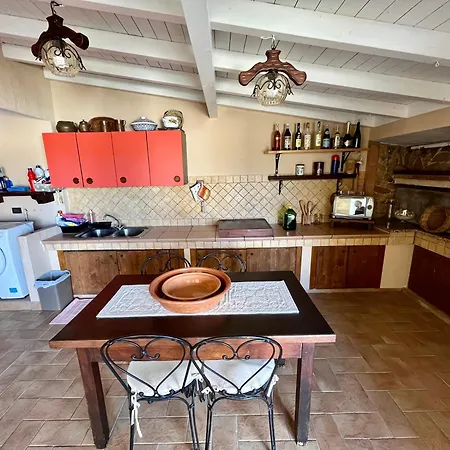 Tatil Evi Eri & Ely's House By La Via Del Mare Viaggi E Vacanze