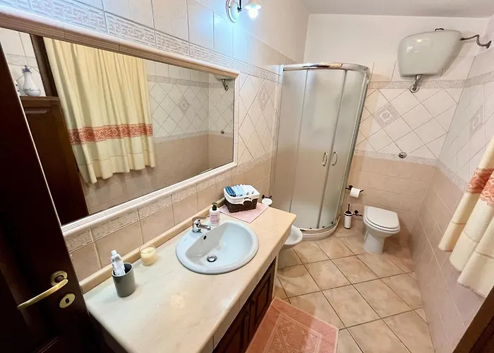 Будинок відпочинку Eri & Ely's House By La Via Del Mare Viaggi E Vacanze