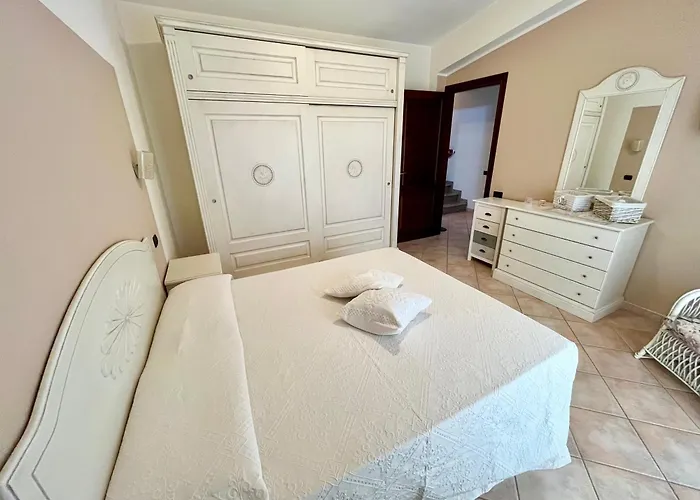 Дом отдыха Eri & Ely's House By La Via Del Mare Viaggi E Vacanze *